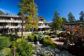 Jasper hotels - Fairmont Jasper Park Lodge